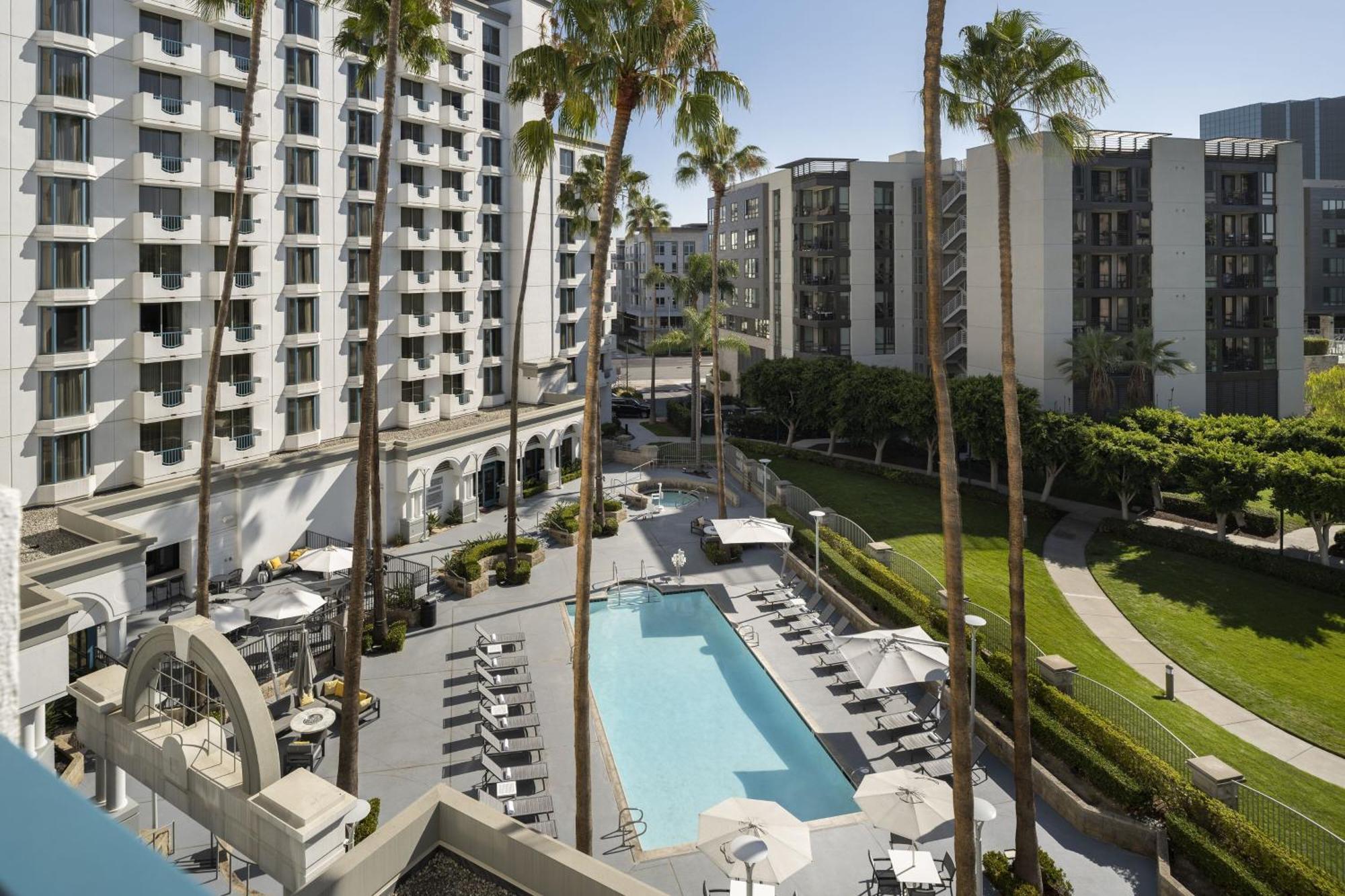 Costa Mesa Marriott Otel Dış mekan fotoğraf
