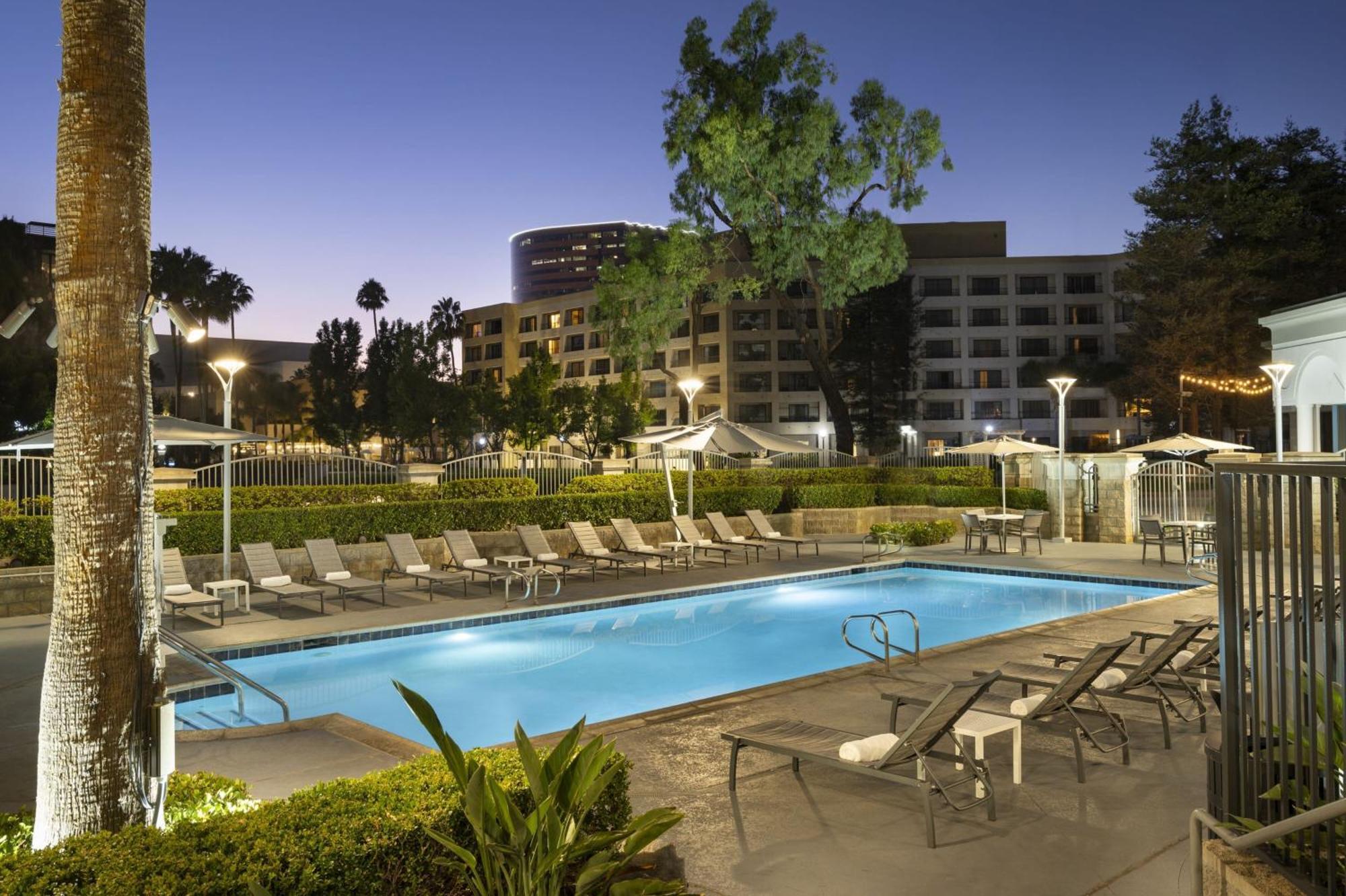 Costa Mesa Marriott Otel Dış mekan fotoğraf